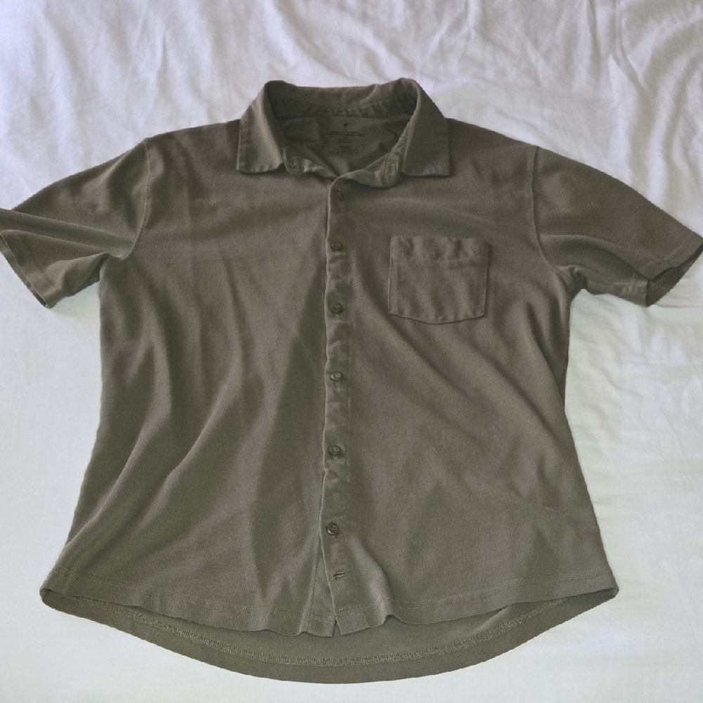 Men's FABLETICS button Down